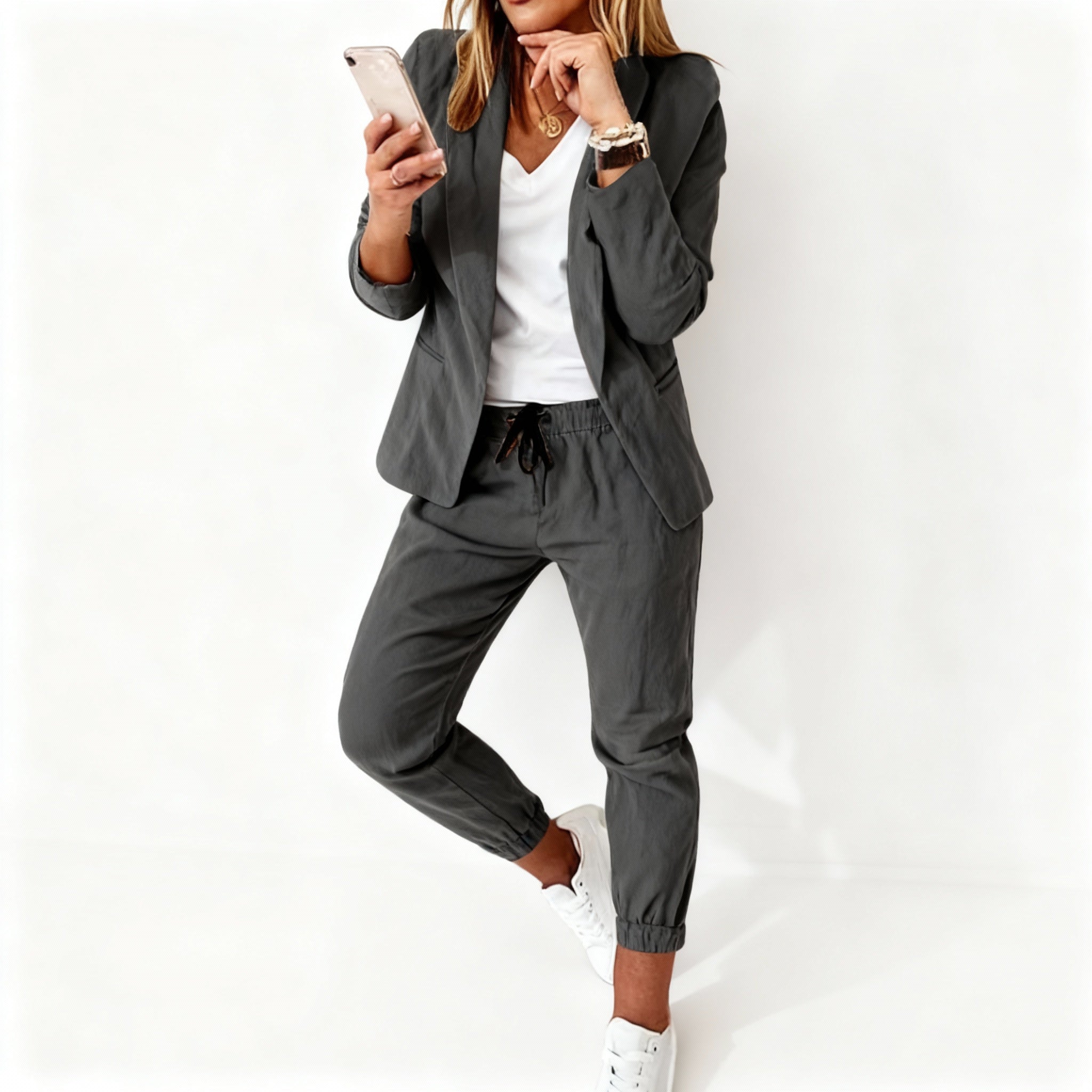 Stylish Women's Blazer and Jogger Set – Coordinated Blazer with Matching Pants