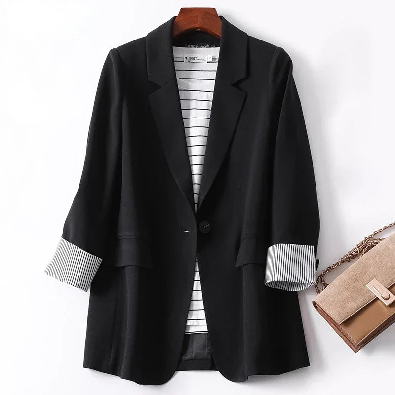Women's Relaxed Fit Long Sleeve Blazer