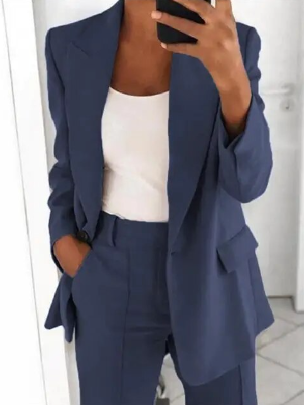 Relaxed Fit Women's Comfort Suit