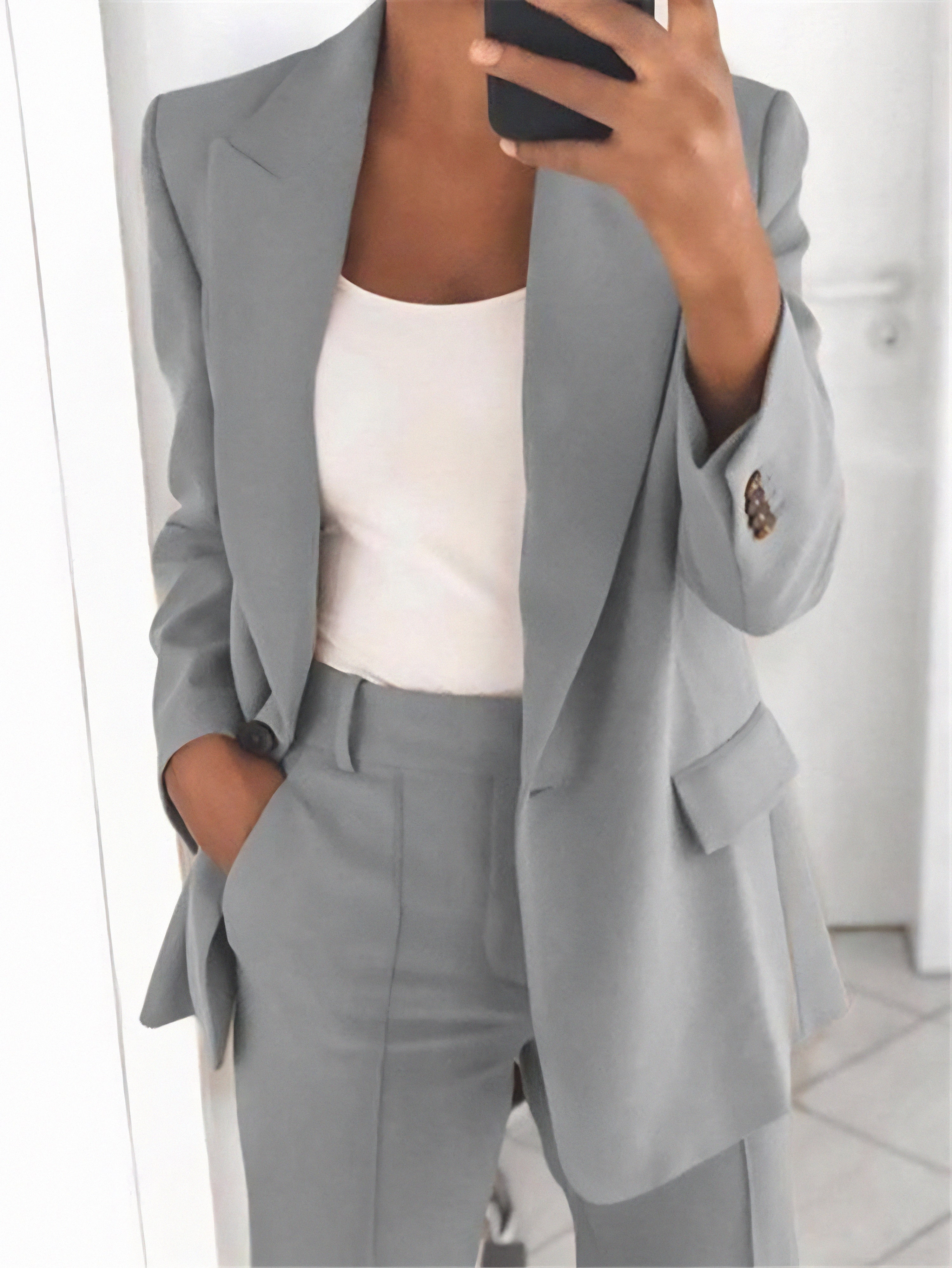 Relaxed Fit Women's Comfort Suit