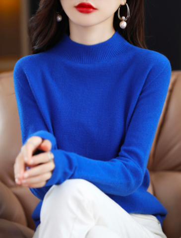 Cozy Long-Sleeve Wool Knit Sweater for Ultimate Warmth