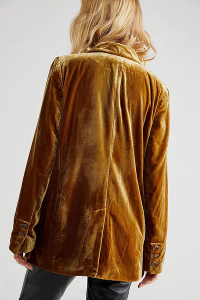 Stylish Long-Sleeve Velvet Blazer with Button Fastening