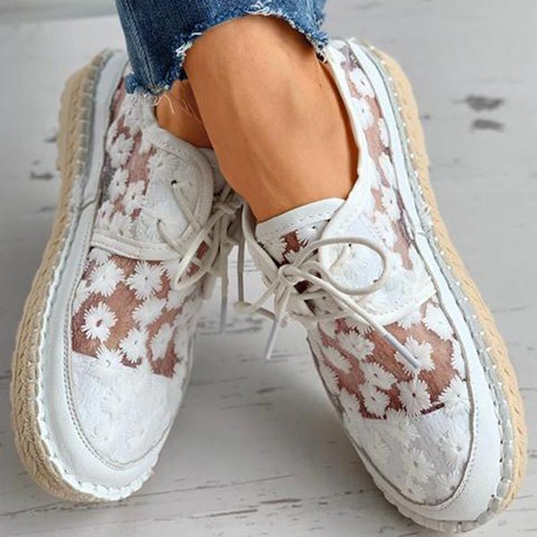 Embroidered Liz Athletic Shoes